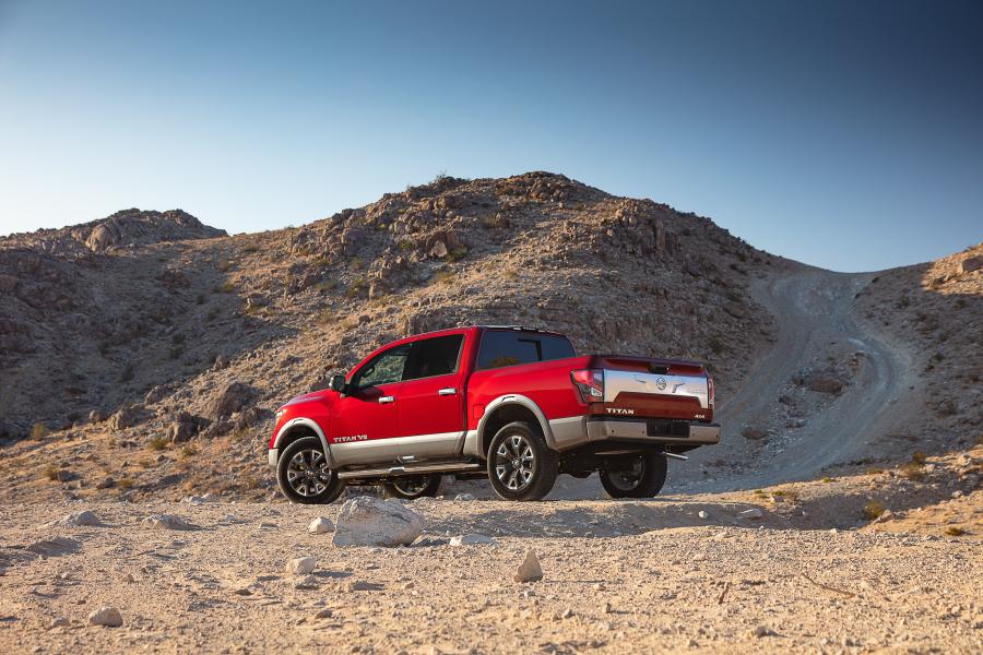  Nissan Titan Platinum Reserve Crew Cab 2019 года  (фото 5 из 35)